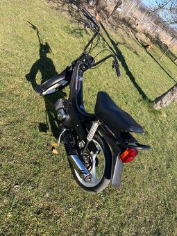 Predám Manet Korado čierne 216 - 2