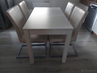 Jedálenský stôl a stoličky - 2