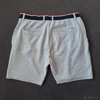 Krásne chlapčenske KRAŤASY (v. M) 6 € - 2