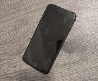 Iphone 7 na diely - 2