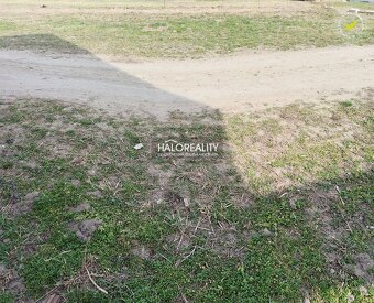 HALO reality - Predaj, pozemok pre rodinný dom   615 m2 Červ - 2