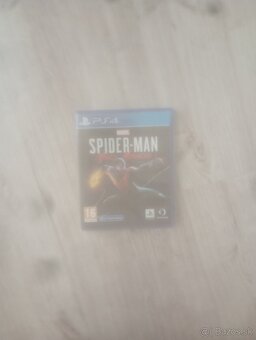 Predám PS4 slim + 2 hry - 2