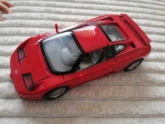 1:18 BUGATTI EB110 - 2