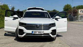 VOLKSWAGEN TOUAREG 3.0 V6 TDI 286k R-Line 4Motion Tiptronic - 2