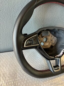 Skoda volant zrezany dsg cerveny - 2