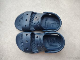 Sandale Crocs 10 - 2