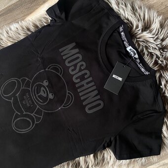 Damske moschino M - 2