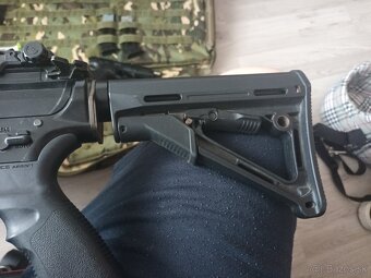 Airsoft zbran m4a16 - 2