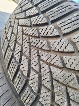 215/65 R17 - 2