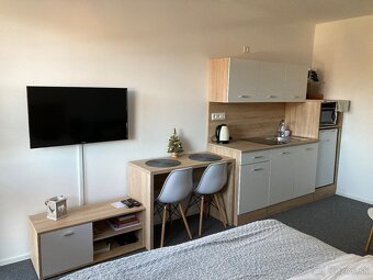Bešeňova/Predaj apartmánu s vlastným parkovaním - 2