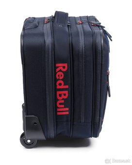 Predám nový cestovný kufor Carry On Red Bull Racing X Built - 2