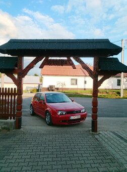 Golf 4 - 2