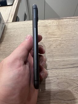 iPhone 11 64gb - 2