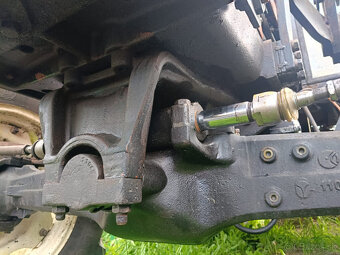 ponúkam kopletnu carraro naprava na zetor - 2