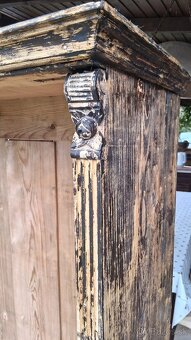 Starozitna skrina - 2