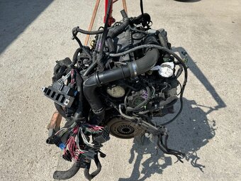 -----RENAULT NISSAN OPEL MERCEDES BENZ 1.6 DCi----- - 2