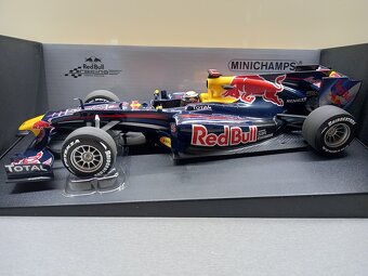 F1 RED BULL RB6 2010 SEBASTIAN VETTEL MINICHAMPS 1:18 - 2