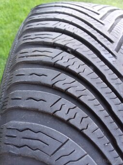 215/65 r17 zimné pneu.6 mm DOT.3923 - 2