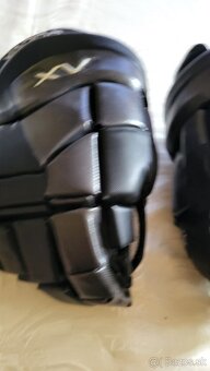 Predam rukavice Bauer XV - 2