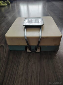 Predam nastennu vahu - 2