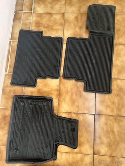 Predám originálne gumové rohoze P 3008 - 2