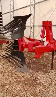 Predám pluhy 6 a 4 radličný - 2