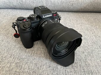 Panasonic Lumix S5D full-frame set s 3 objektivmi - 2