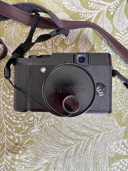 Fujifilm X10 - 2