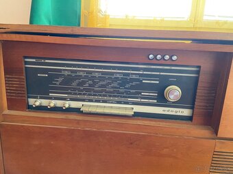Predam retro gramofon + platne - 2