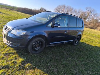 Volkswagen Touran 1.9 TDI Highline - 2