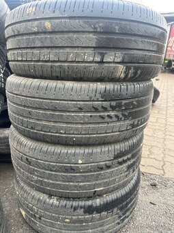 235/50r19 - 2