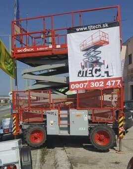 Predam noznicovu plosinu 4x4 skyjack SJ8841RT - 2