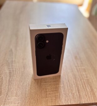 iPhone 16 128 GB - 2