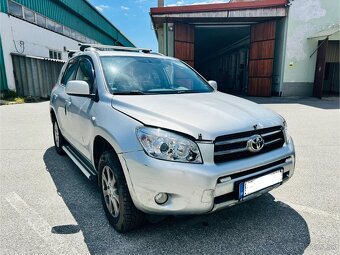 Toyota Rav 4x4 - 2