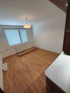 Prenájom 1.izbového bytu v Nových Zámkoch ID:1004 - 2