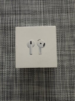 AirPods 4 - 2