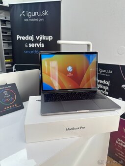 Apple MacBook Pro 13" (2017) - 2