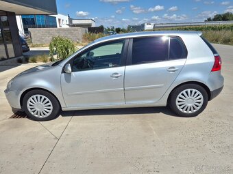 Predám Volkswagen Golf 5 1.9 TDI 77kw r.v.2006 M6 - 2