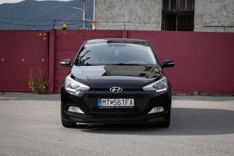 Hyundai i20 1.1 Black - 2