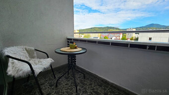 EXKLUZÍVNE 3-izbový byt s lodžiou, zariadený, všade bl - 2