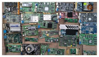 Kúpim staré RAM a sieťové komponenty. - 2