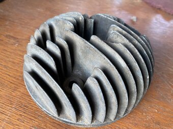 Hlava Jawa 250 typ 353 - 2