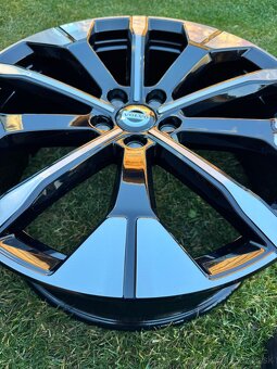 ORIG.VOLVO XC60 XC40 R20 Model 2025 NOVE DISKY - 2