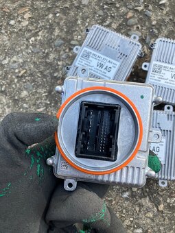 rididici jednotka LED svetlometu 992941571AH - 2