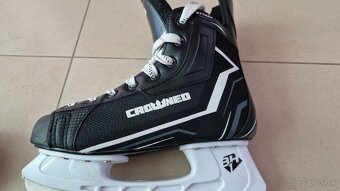 Chlapčenské korčule 2 páry veľkosť 38 - 2