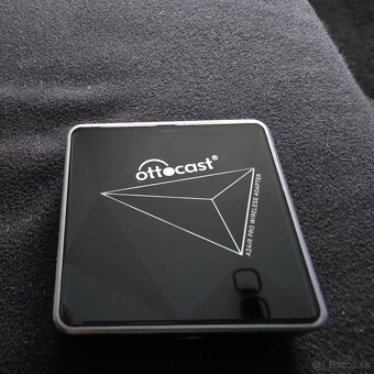 Predám bezdrôtový adaptér do auta na android auto - Ottocast - 2