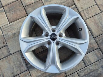 5x108 r17 ET45 x 7,5J elektróny FORD... - 2