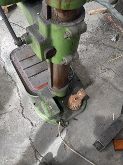 stojanová vrtačka vs 32 - 2