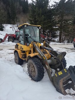 Predam nakladac volvo l30 rok 2002 - 2