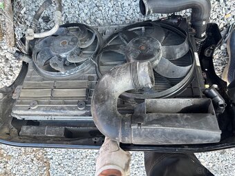 Chladičova stena Passat B7 - 2